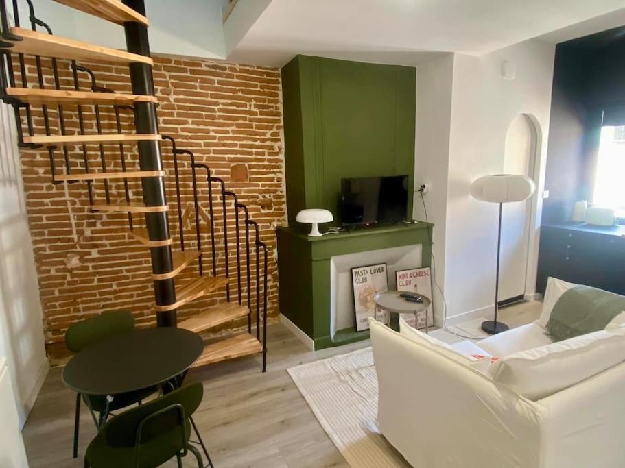 Le 23, Cocon Dans Le Centre Historique Appartement Montauban Buitenkant foto